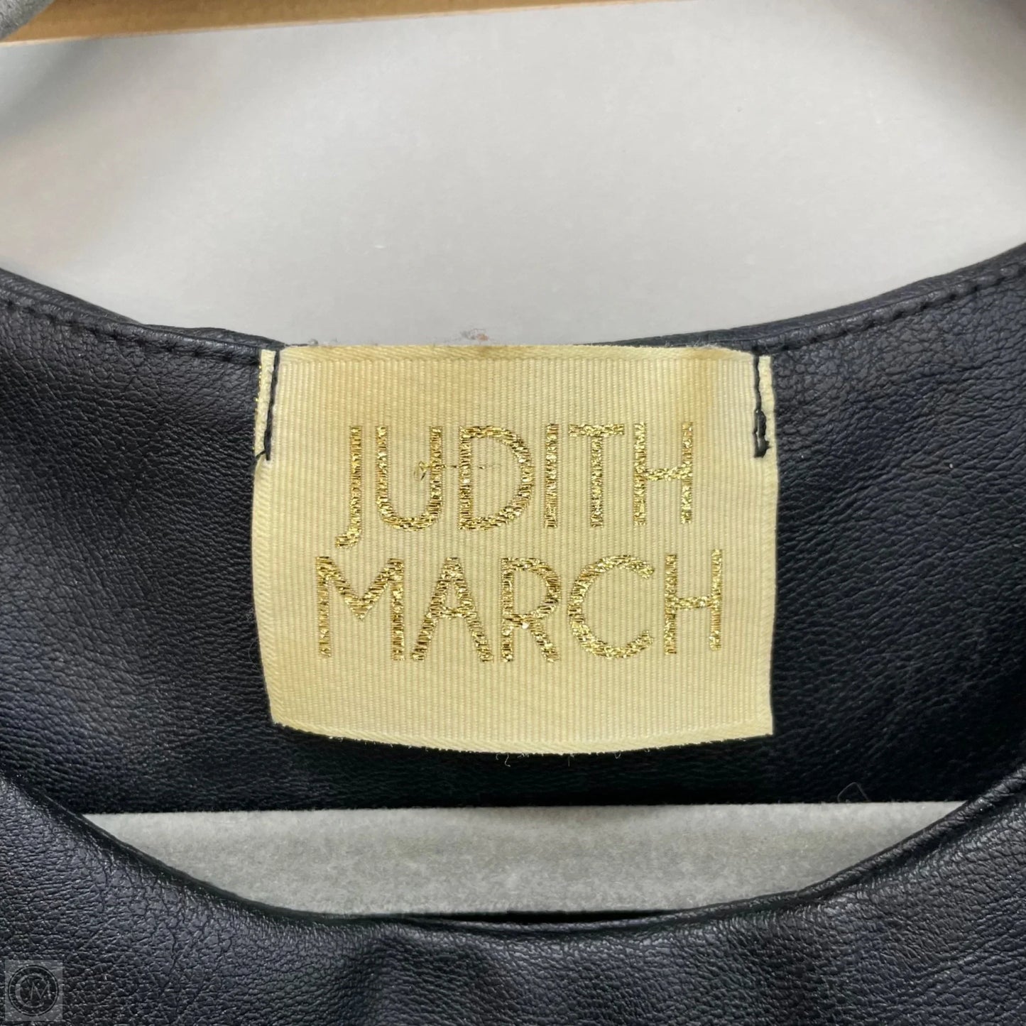 Top Sleeveless By Judith March In Black, Size: M