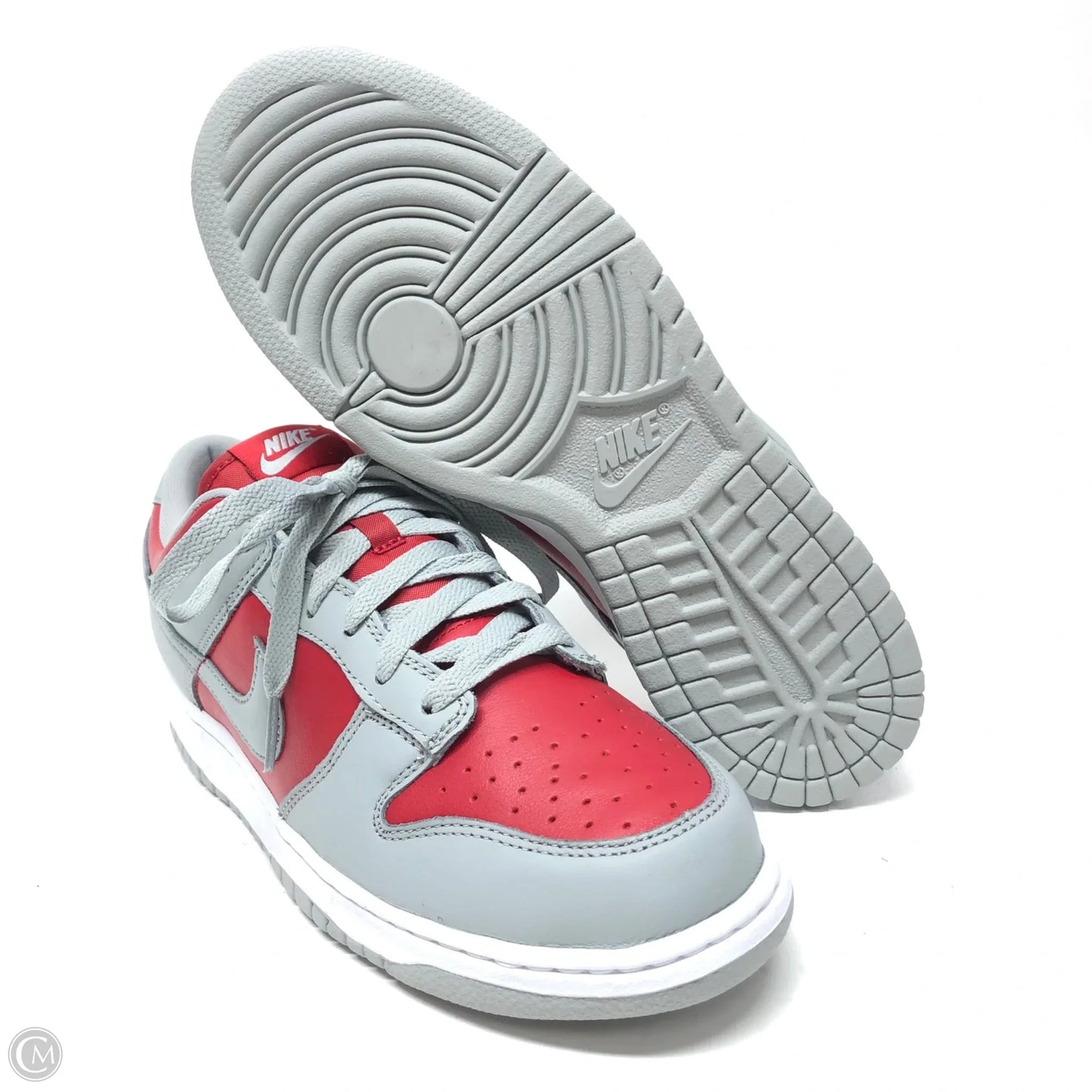 Shoes Sneakers By Nike In Grey & Red, Size: 10.5