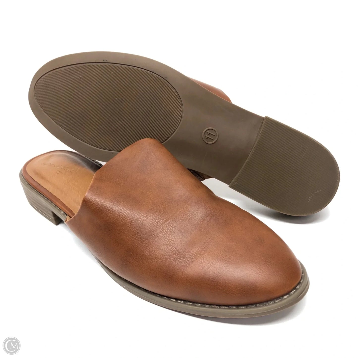 Shoes Flats By Universal Thread In Brown, Size: 11