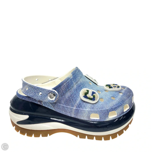 Sandals Heels Platform By Crocs In Blue & White, Size: 8