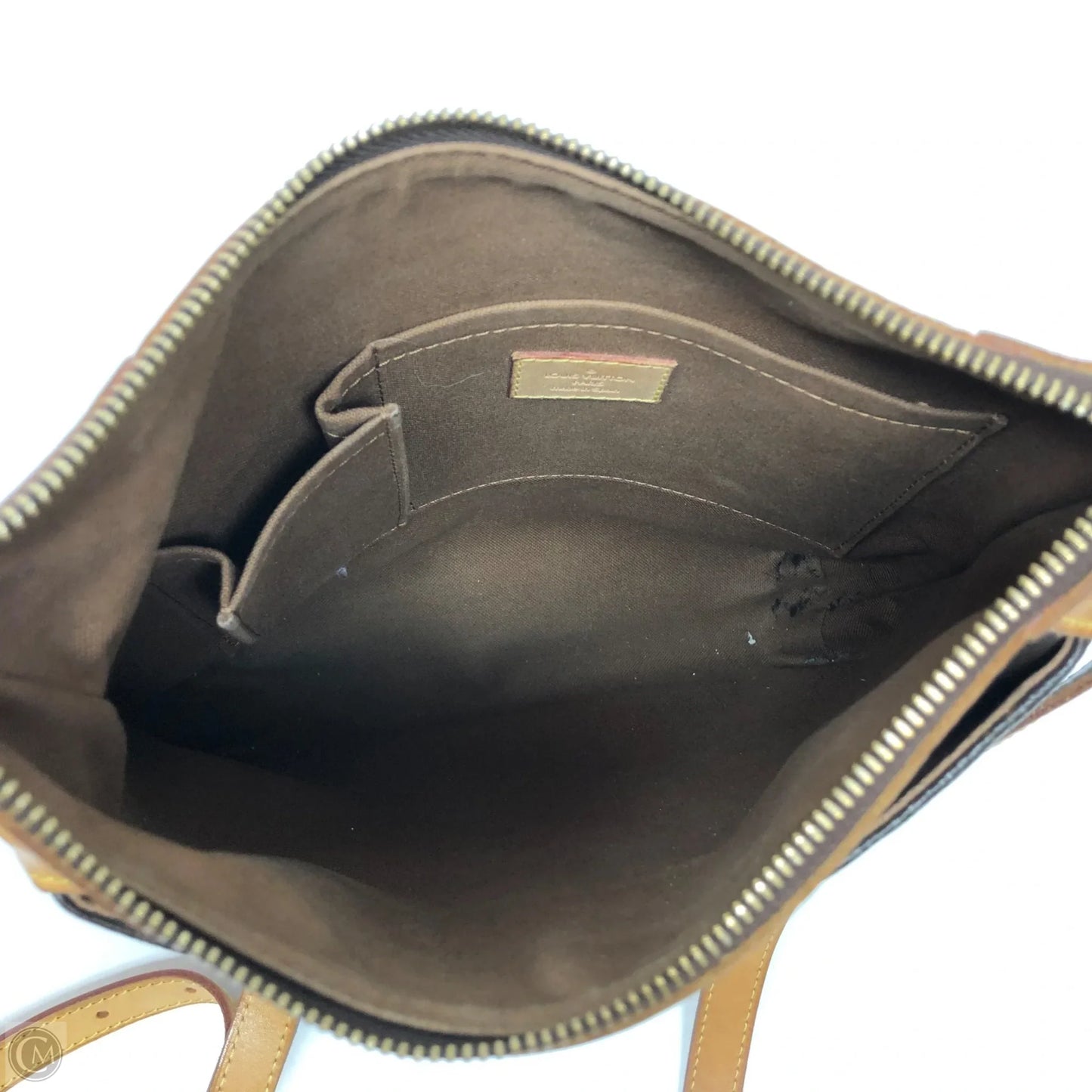 Crossbody Luxury Designer By Louis Vuitton, Size: Medium