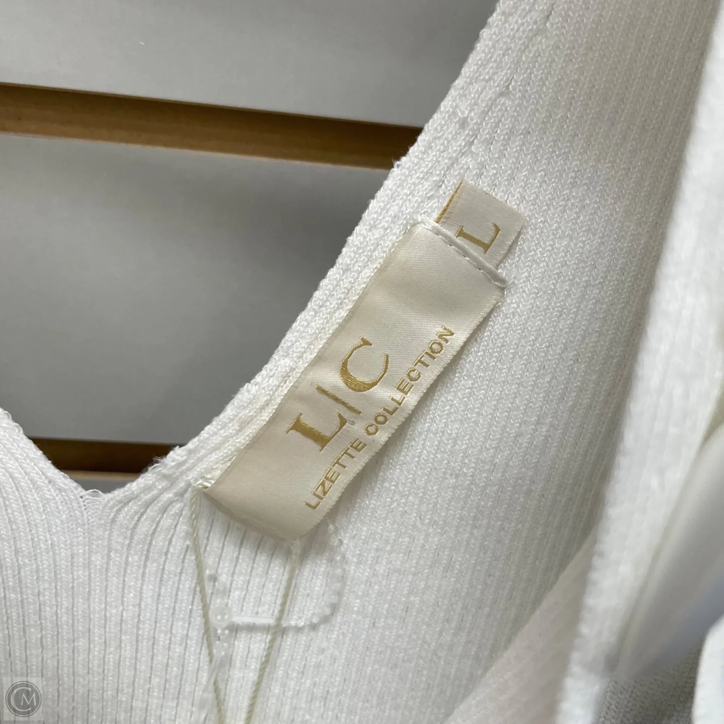 Top Sleeveless By Clothes Mentor In White, Size: L