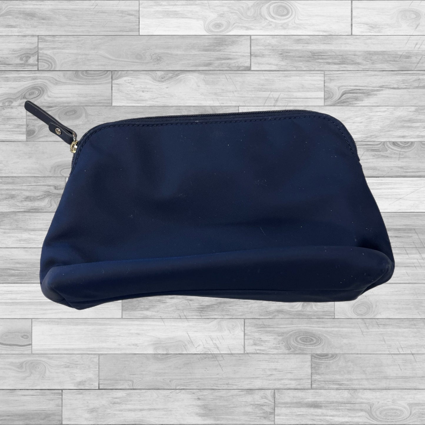 Makeup Bag Designer By Kate Spade Size: Medium
