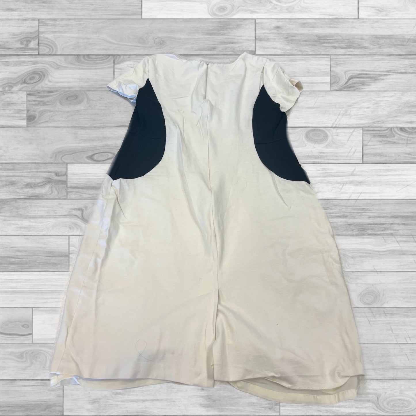 Dress Casual Short By Talbots In Black & White, Size: 12