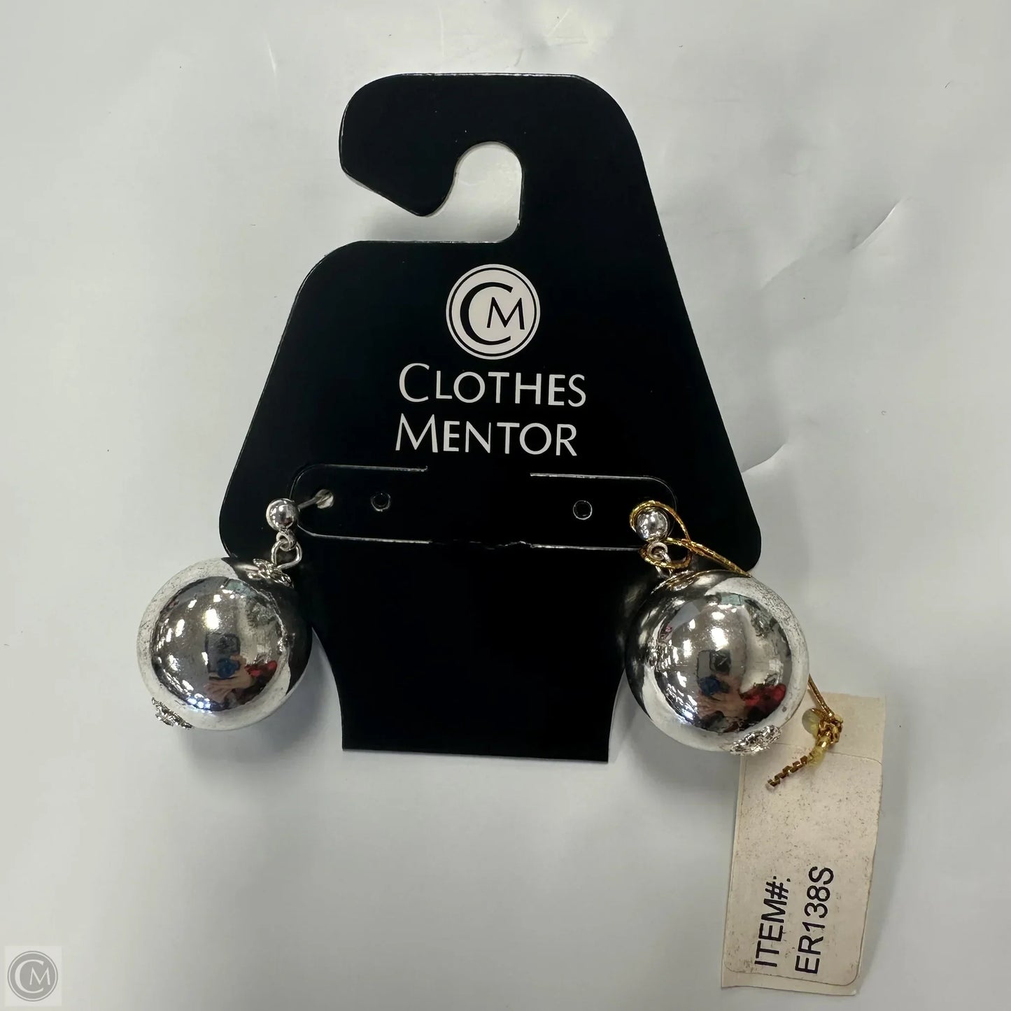 Earrings Dangle/drop By Clothes Mentor
