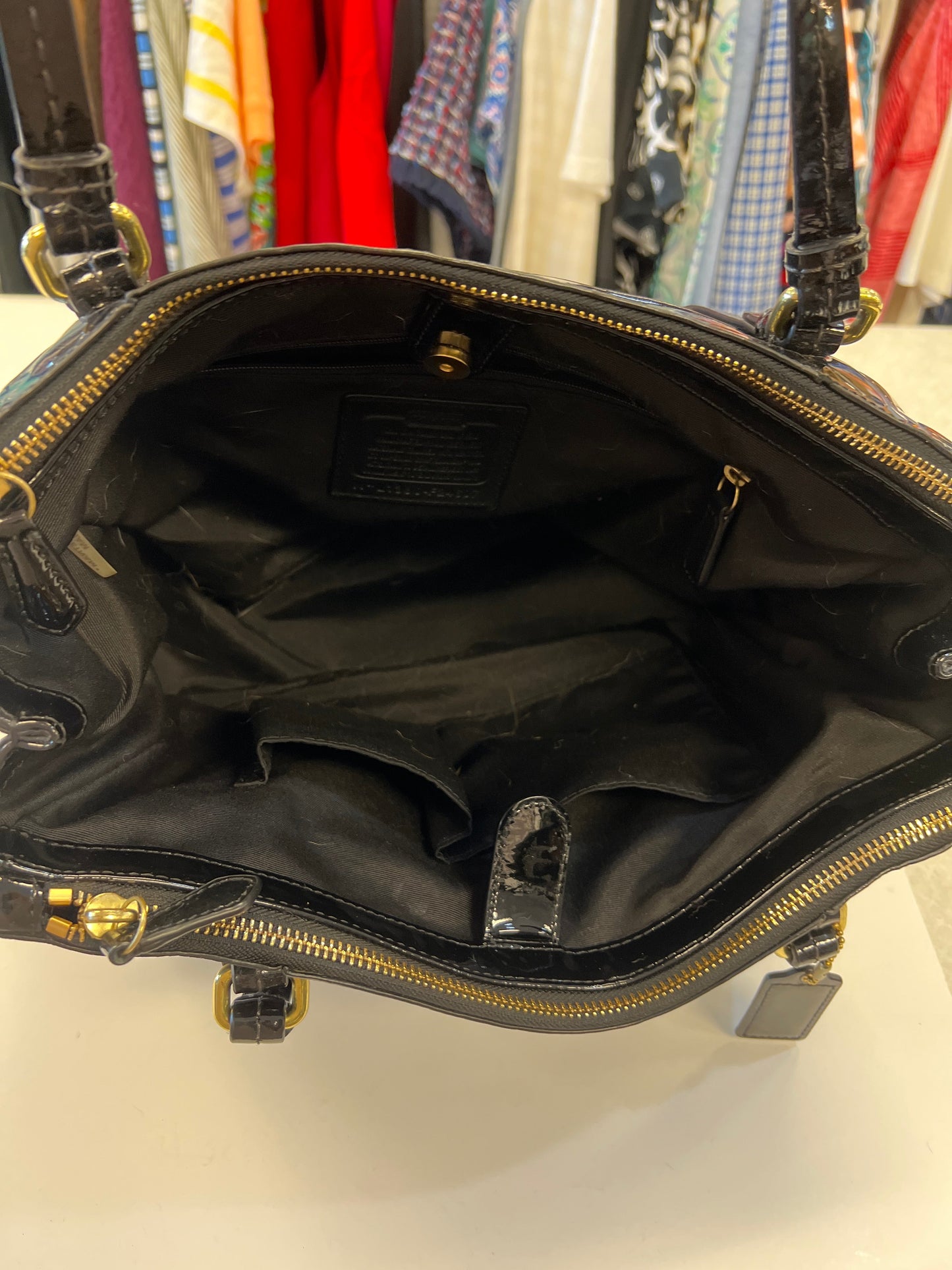 Handbag Designer By Coach Size: Medium