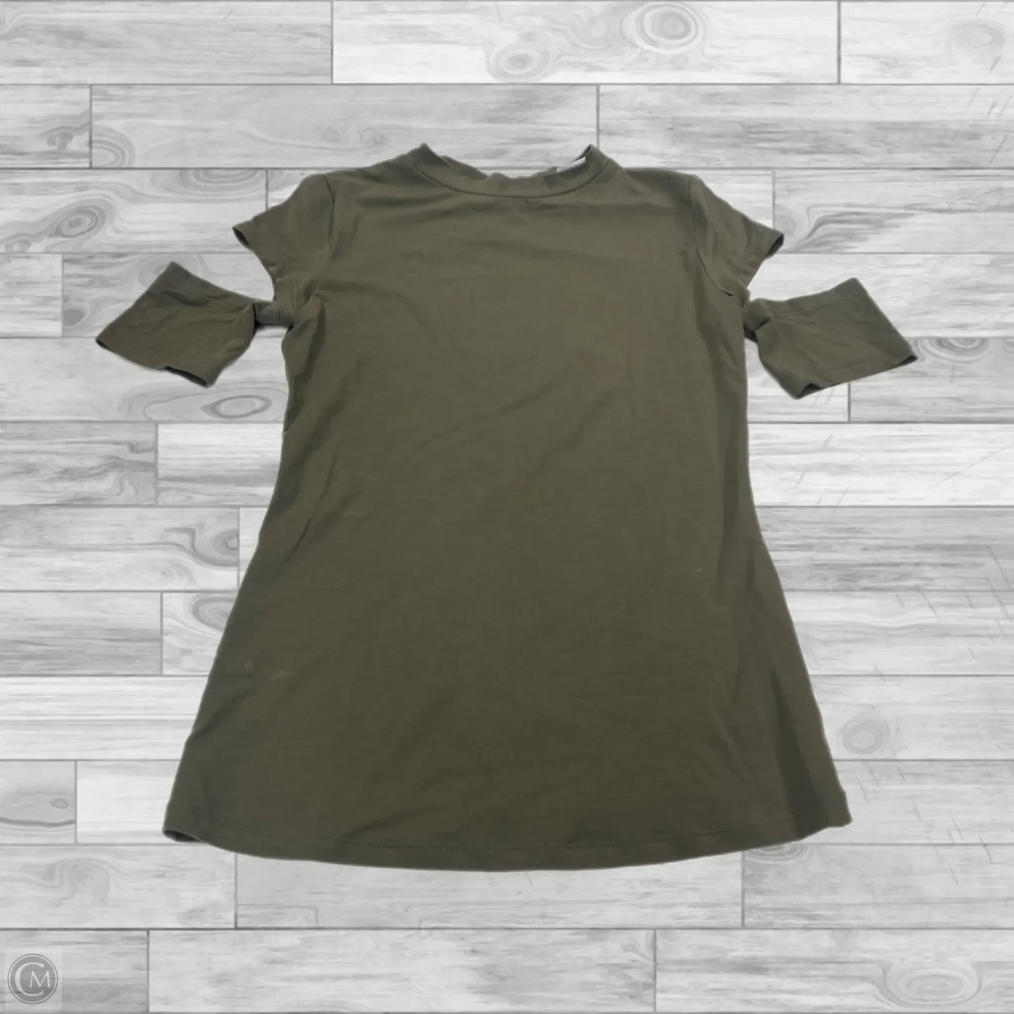 Top Short Sleeve By Cmc In Green, Size: Xs
