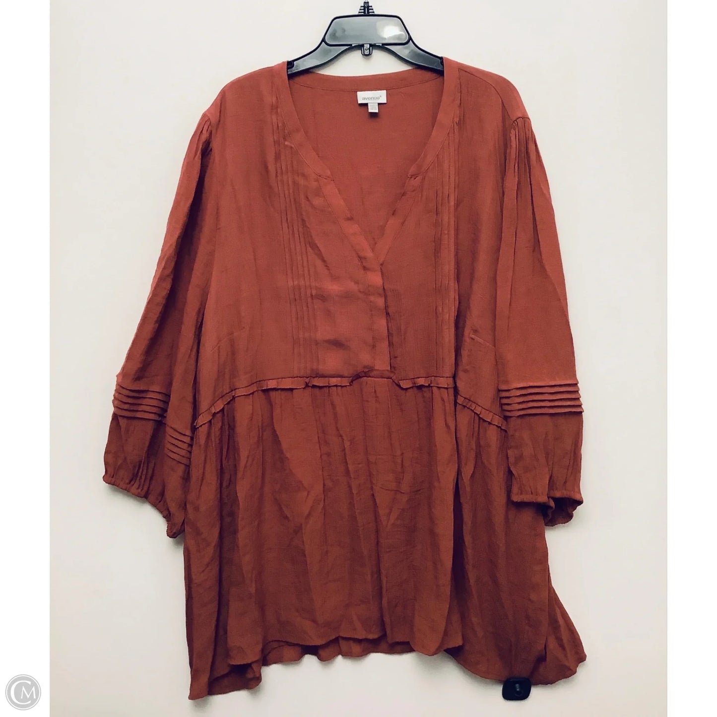 Top 3/4 Sleeve By Avenue In Red, Size: 4x