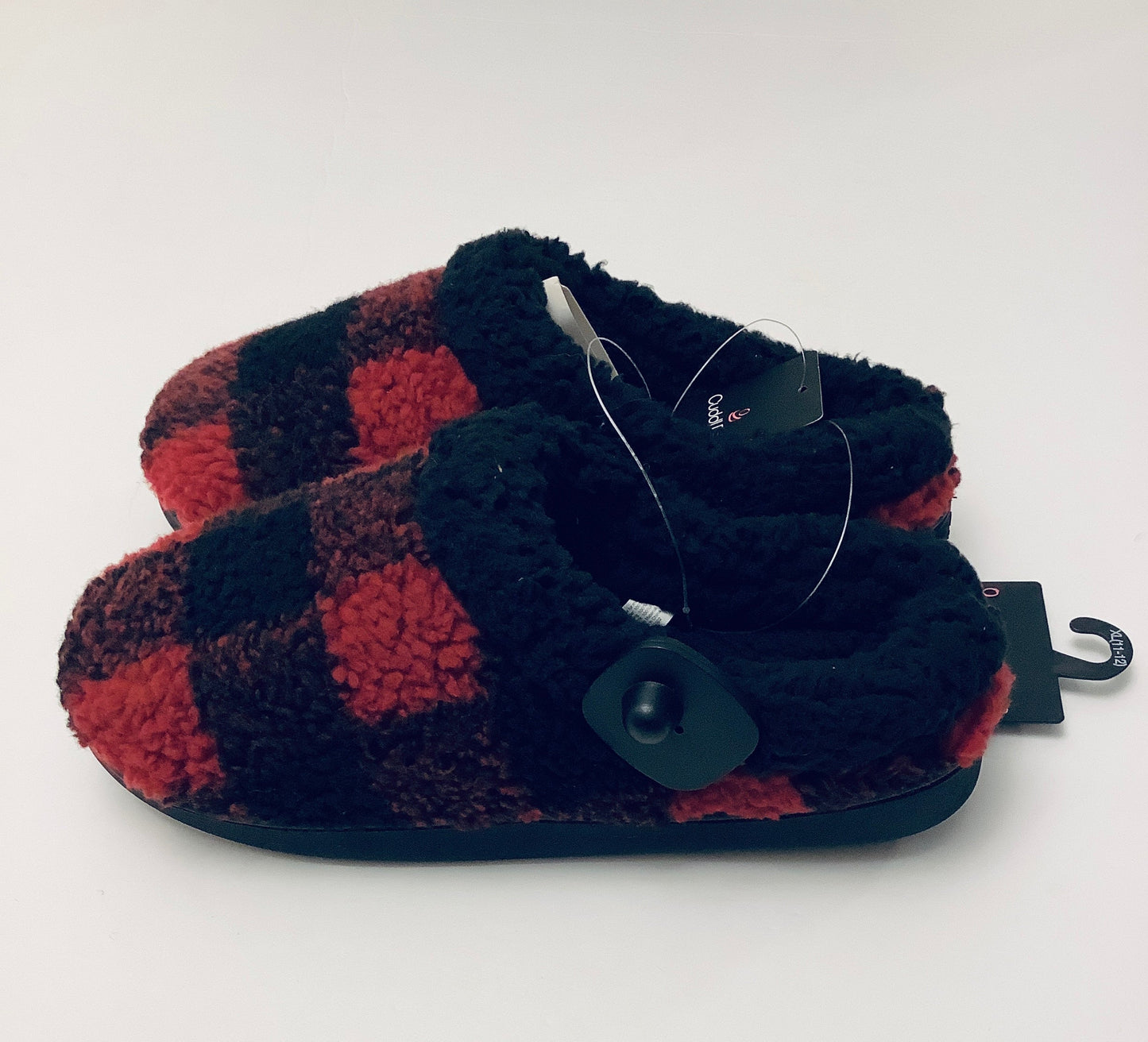 Slippers By Cuddl Duds In Red