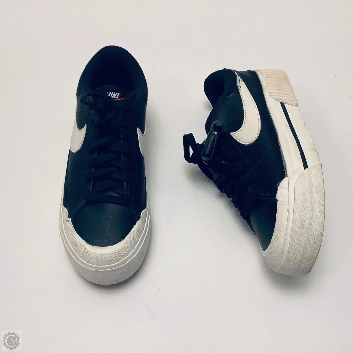 Shoes Sneakers By Nike In Black, Size: 8