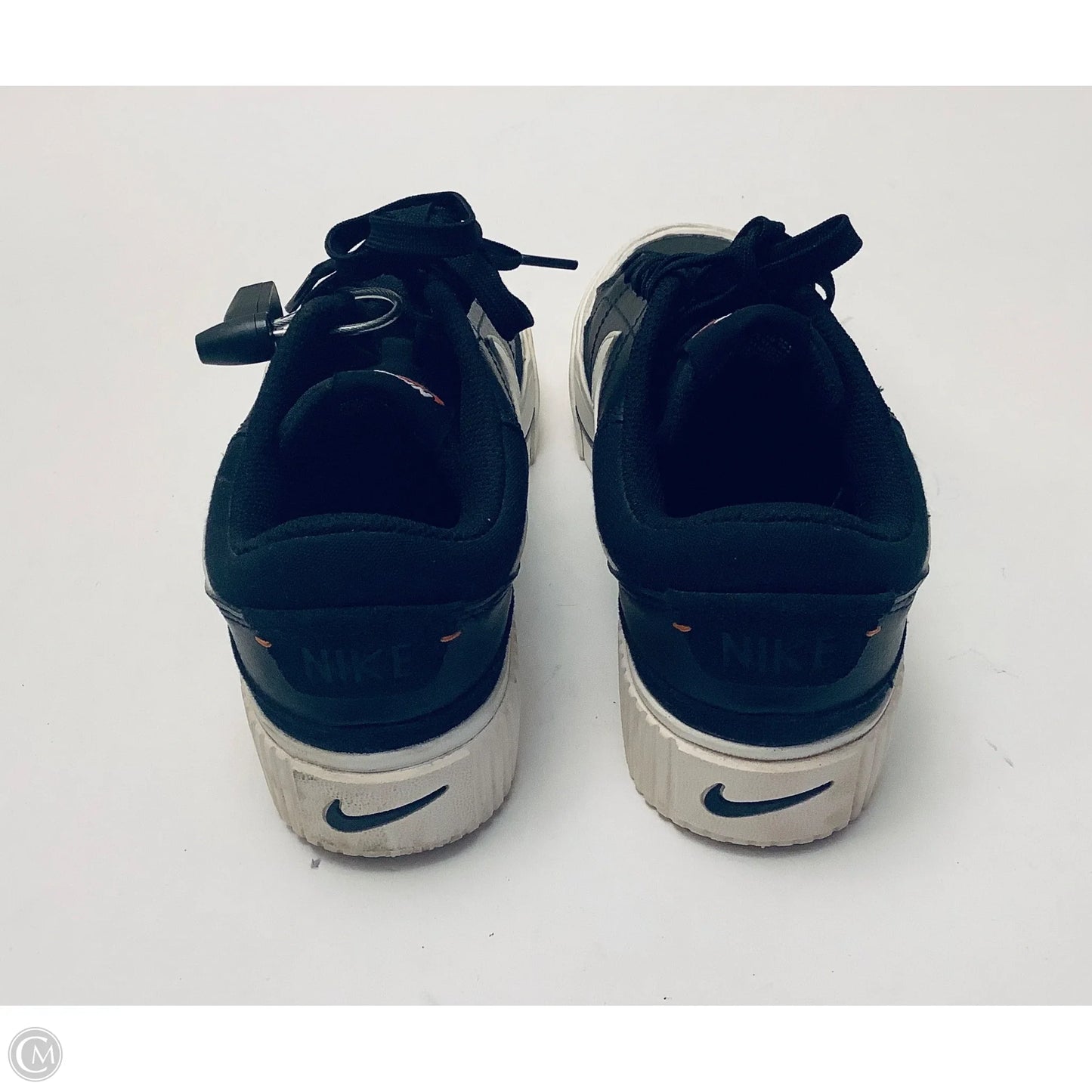 Shoes Sneakers By Nike In Black, Size: 8