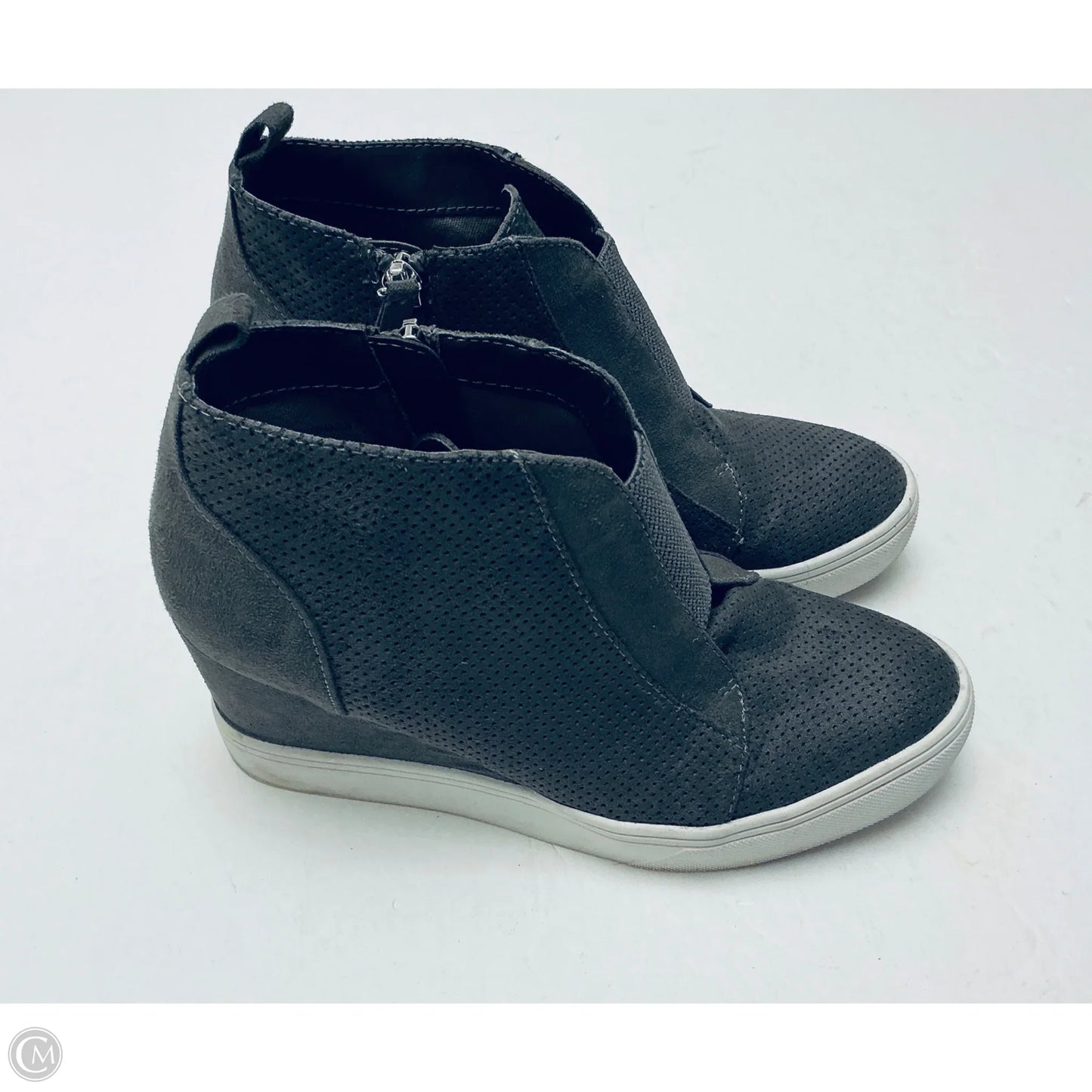Boots Ankle Flats By Mia In Grey, Size: 6