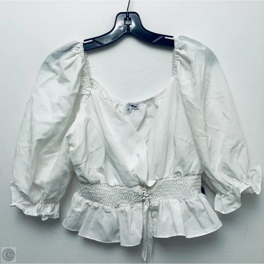 Top Short Sleeve By Fashion Nova In White, Size: 2x