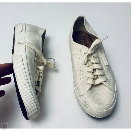 Shoes Sneakers By Clothes Mentor In White, Size: 6