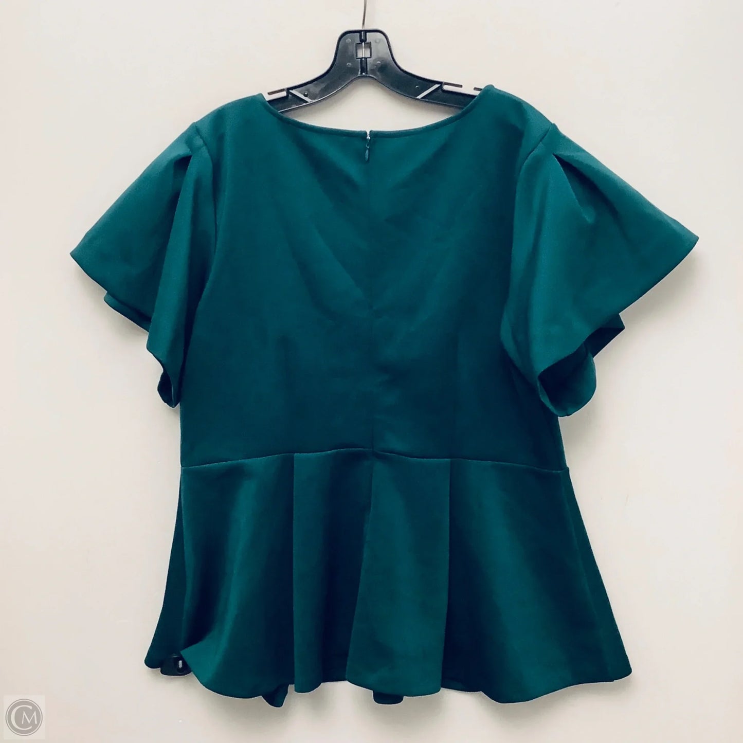 Top Short Sleeve By Eloquii In Green, Size: Xl