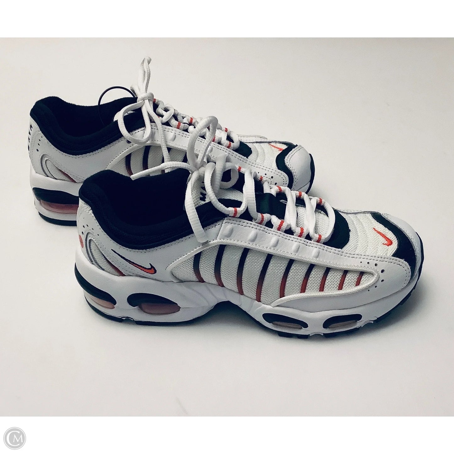 Shoes Athletic By Nike In White, Size: 7.5