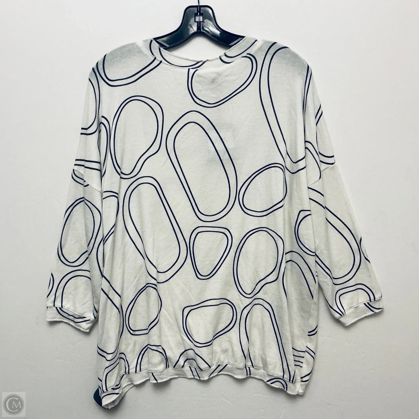 Sweater By Clothes Mentor In White, Size: S
