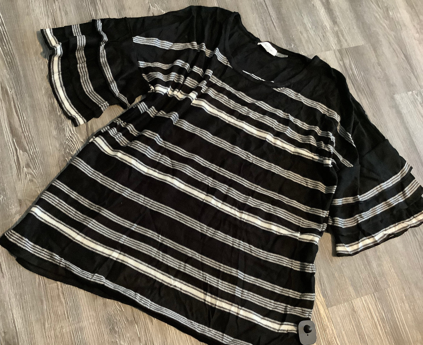 Top Short Sleeve By Calvin Klein Size: Xl