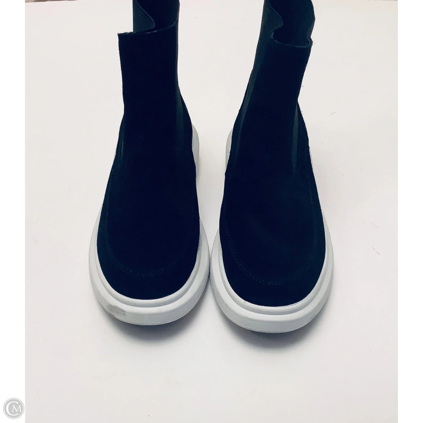 Shoes Sneakers By Nurture In Black, Size: 9