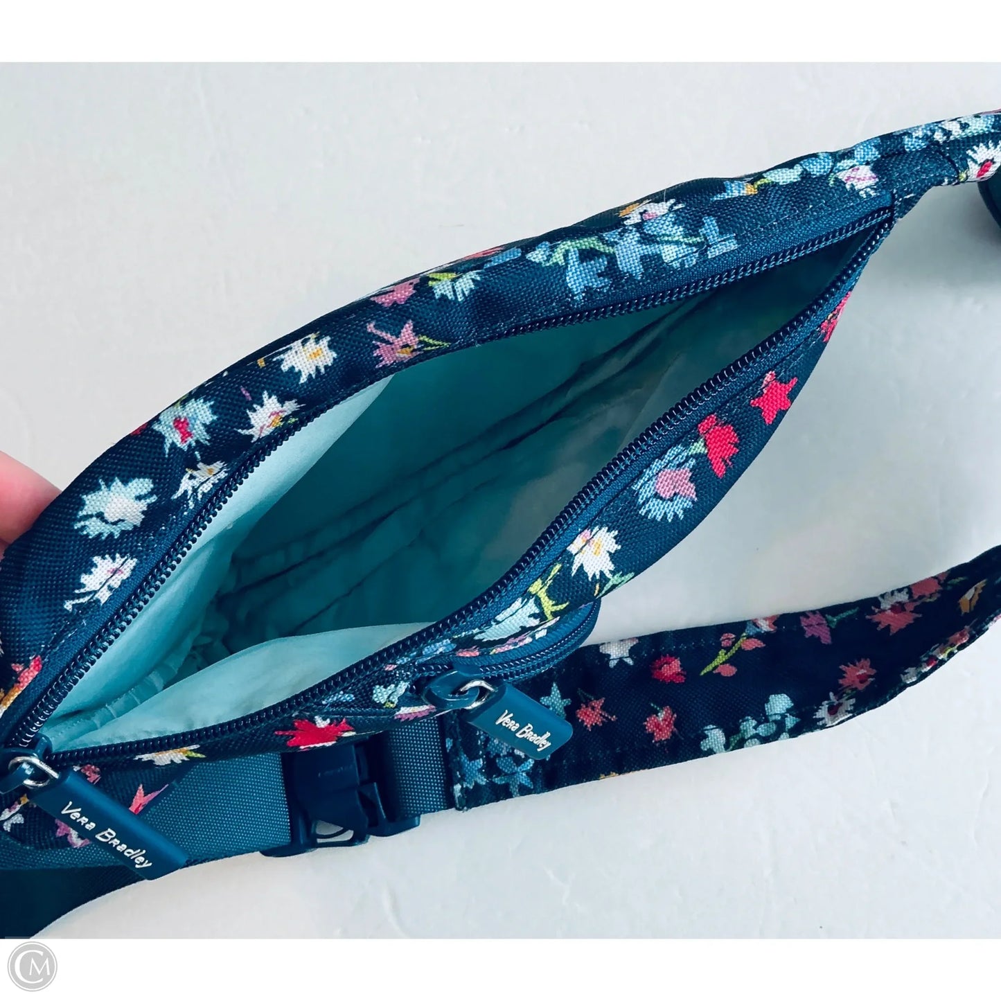 Belt Bag By Vera Bradley, Size: Medium