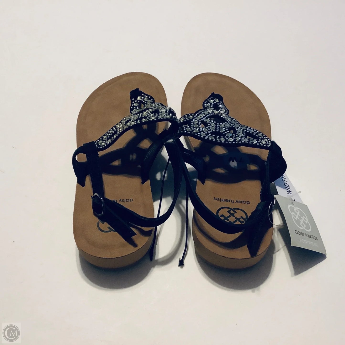 Sandals Flats By Daisy Fuentes In Black, Size: 7.5