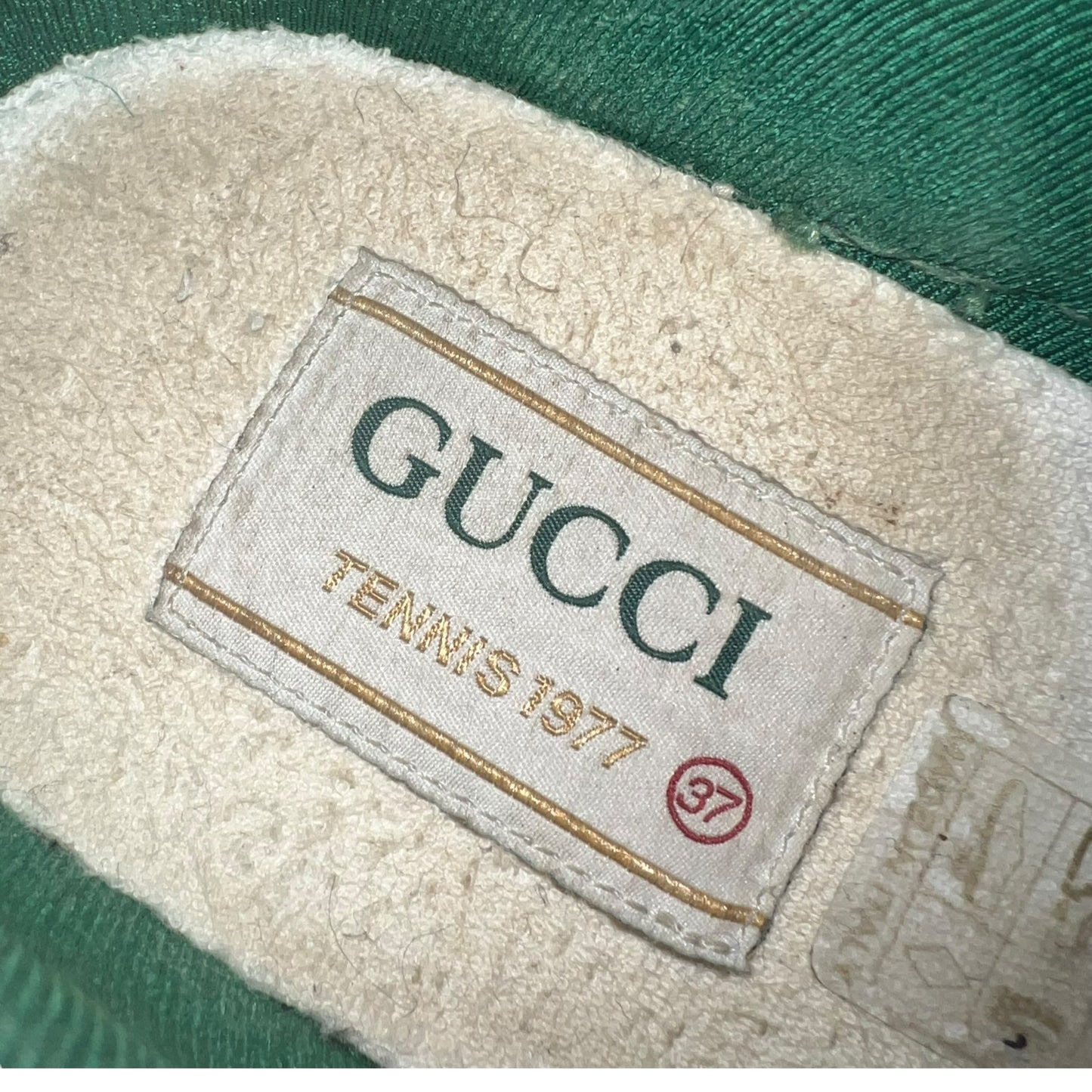 Shoes Luxury Designer By Gucci In Brown, Size: 7