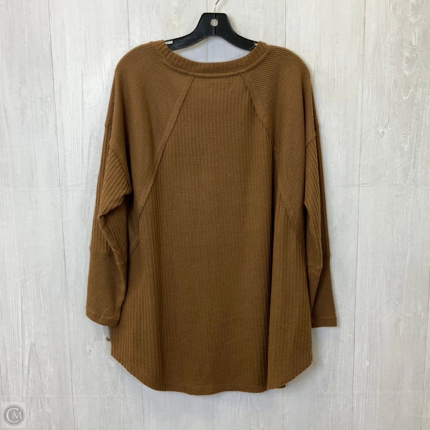 Top Long Sleeve By Maurices In Brown, Size: 1x