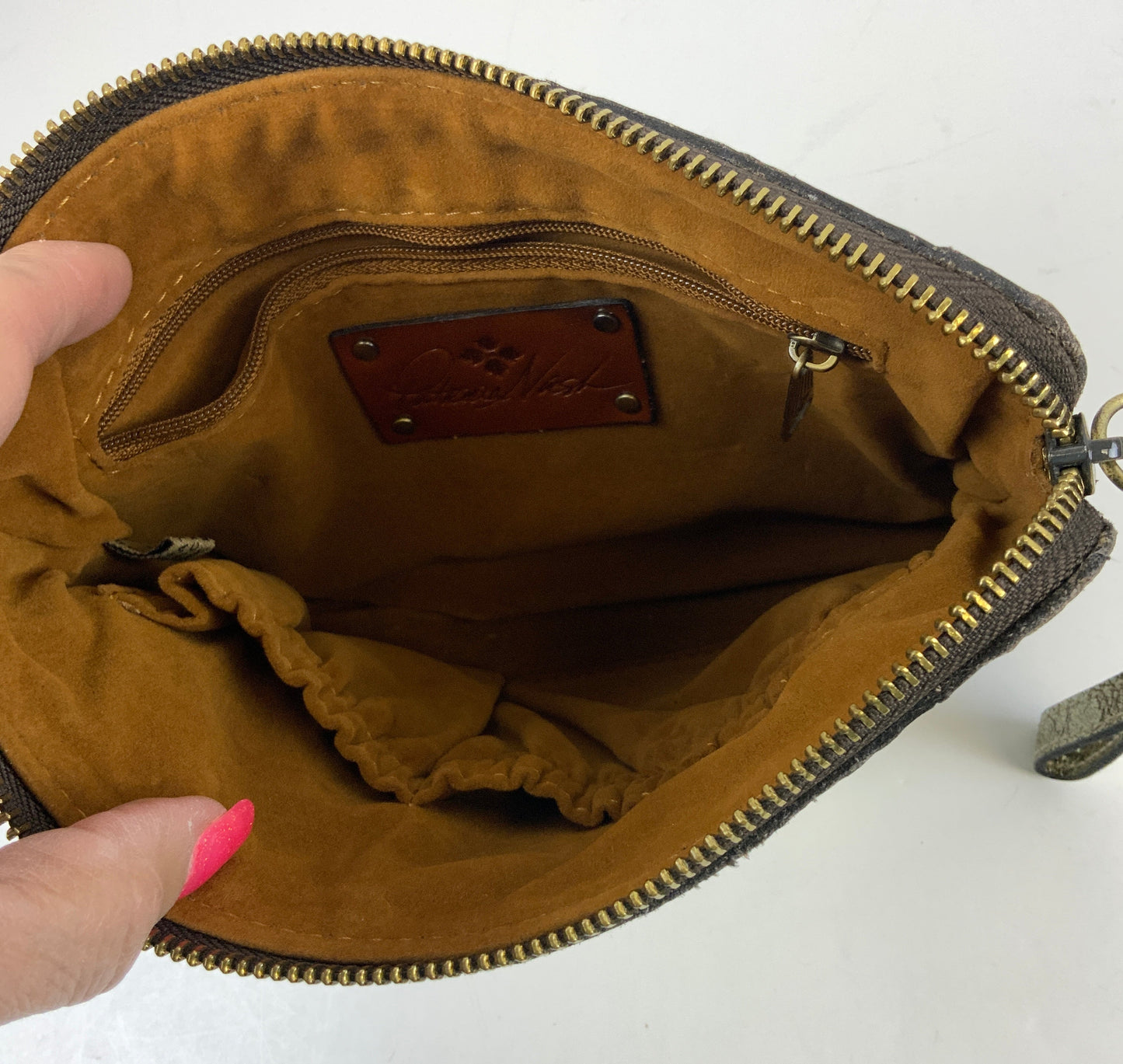 Wristlet Designer By Patricia Nash Size: Medium