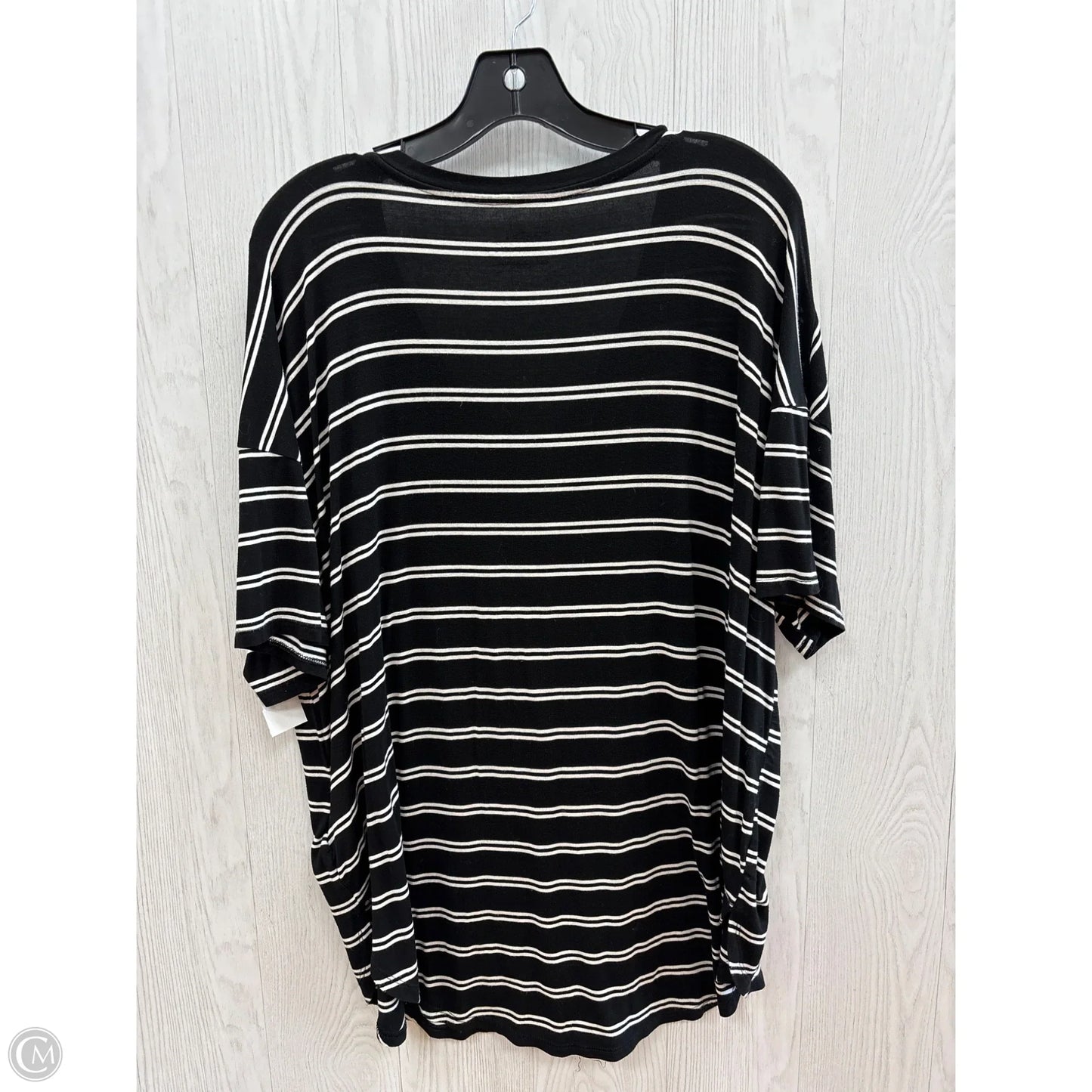 Top Short Sleeve Basic By Time And Tru In Black, Size: Xl