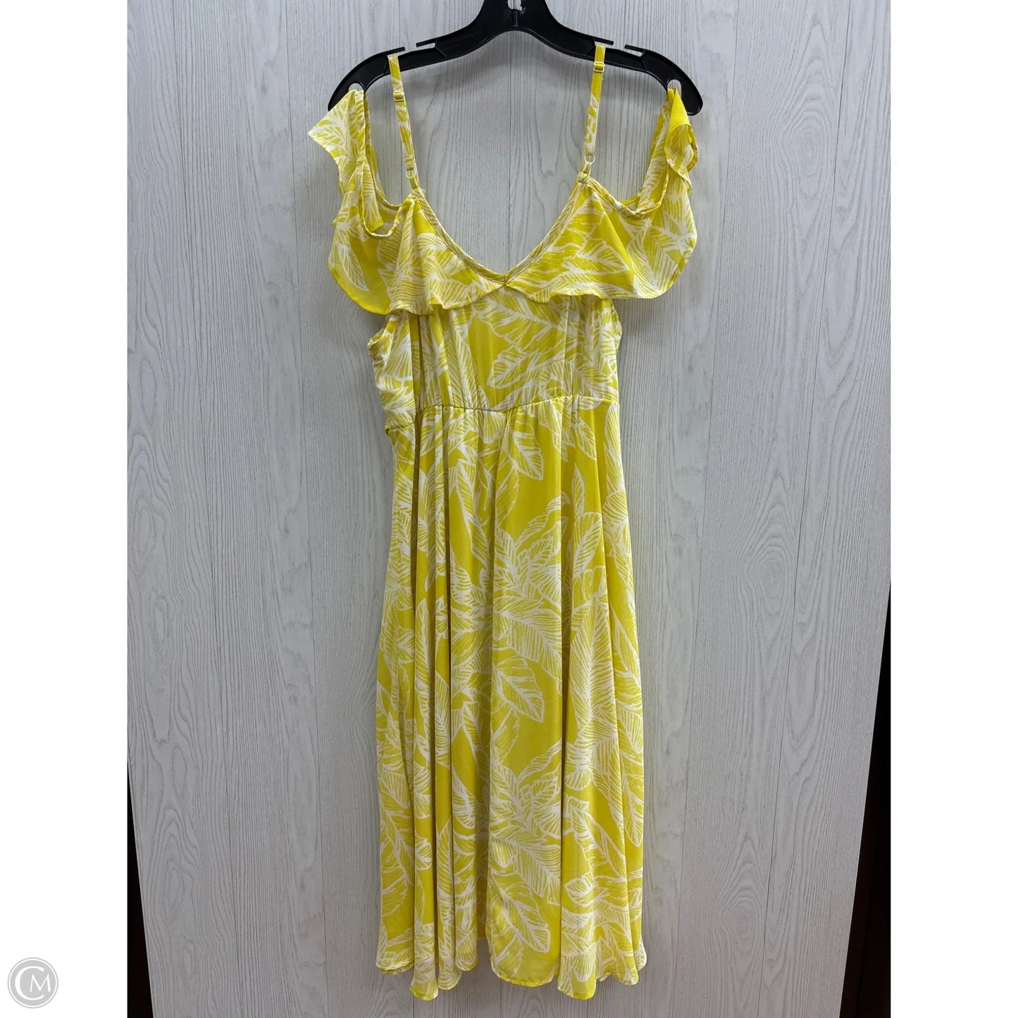 Dress Casual Short By Torrid In Yellow, Size: 1x