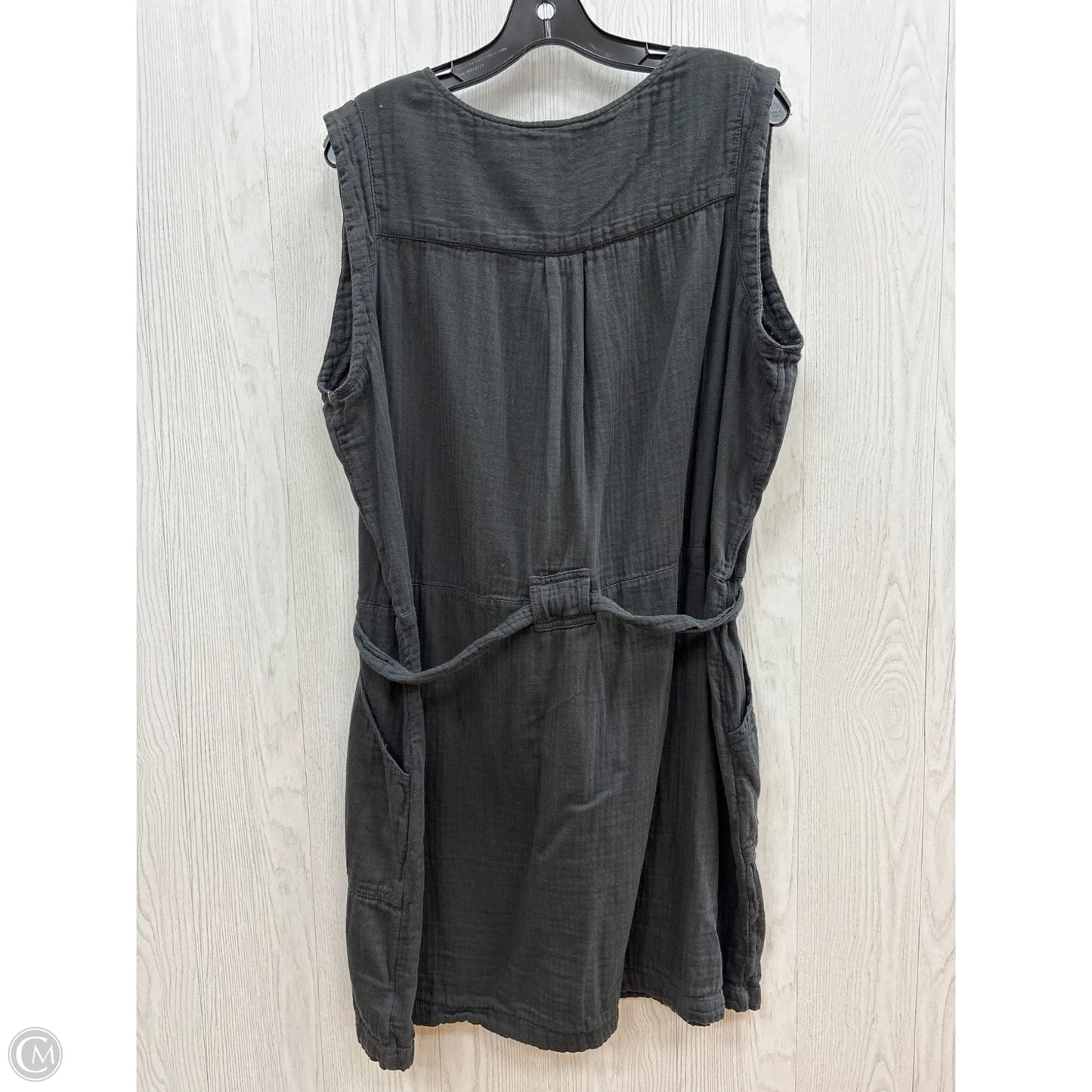 Dress Casual Short By Old Navy In Grey, Size: Xl