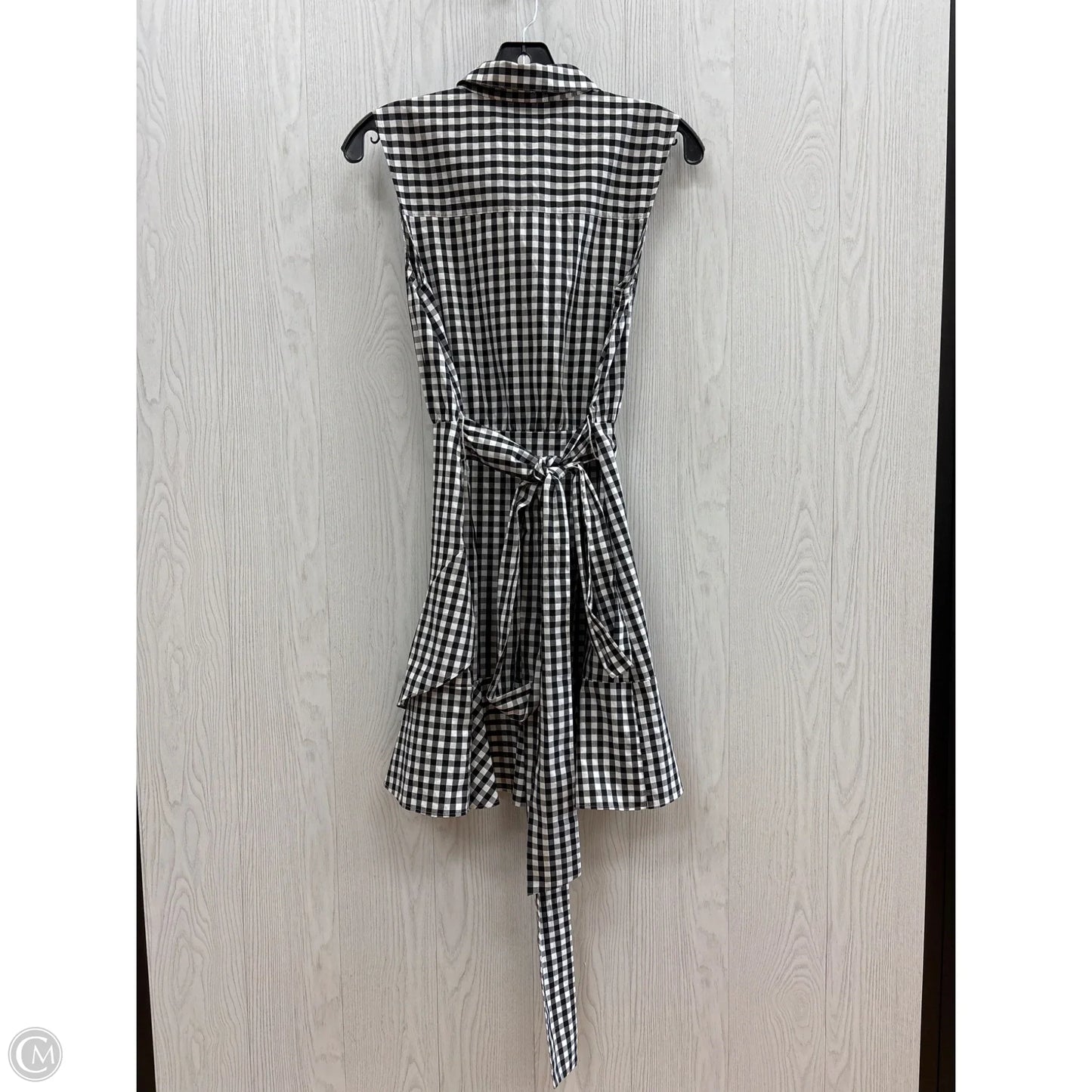 Dress Casual Short By Express In Black & White, Size: 2