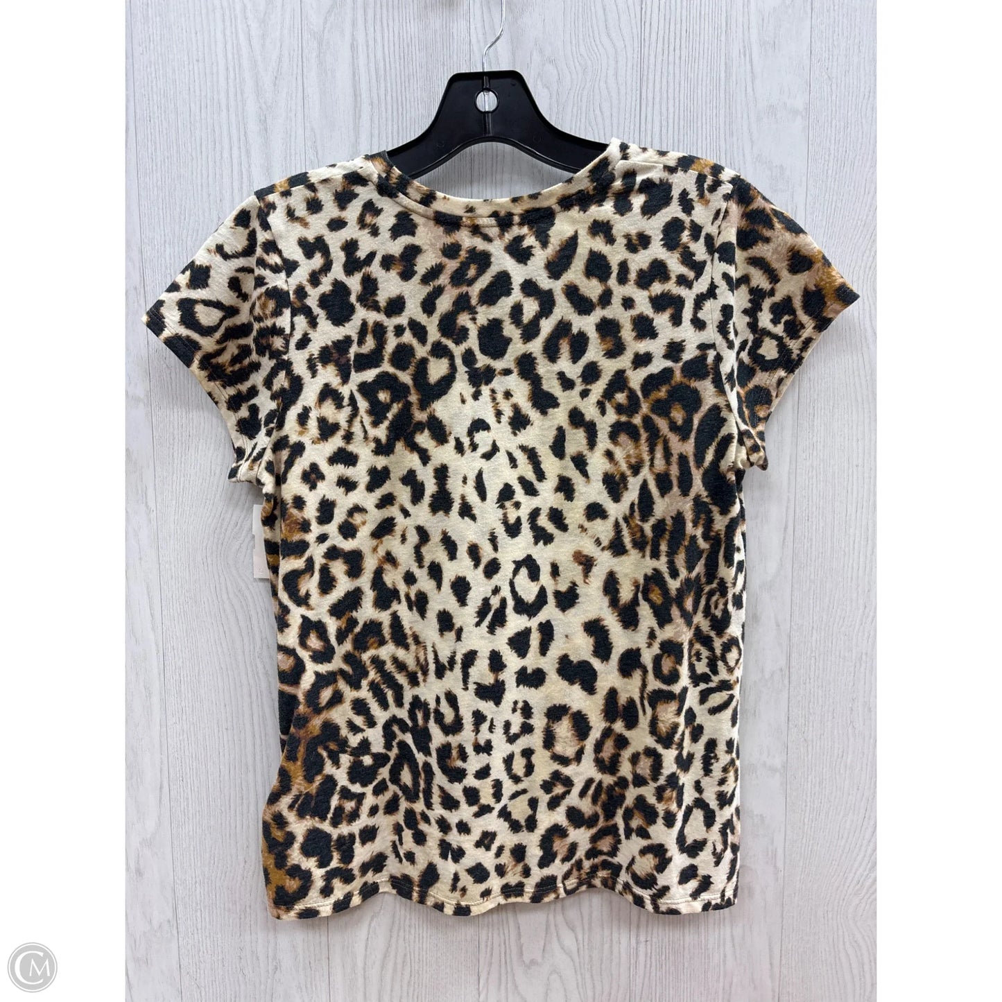 Top Short Sleeve Basic By Express In Animal Print, Size: M