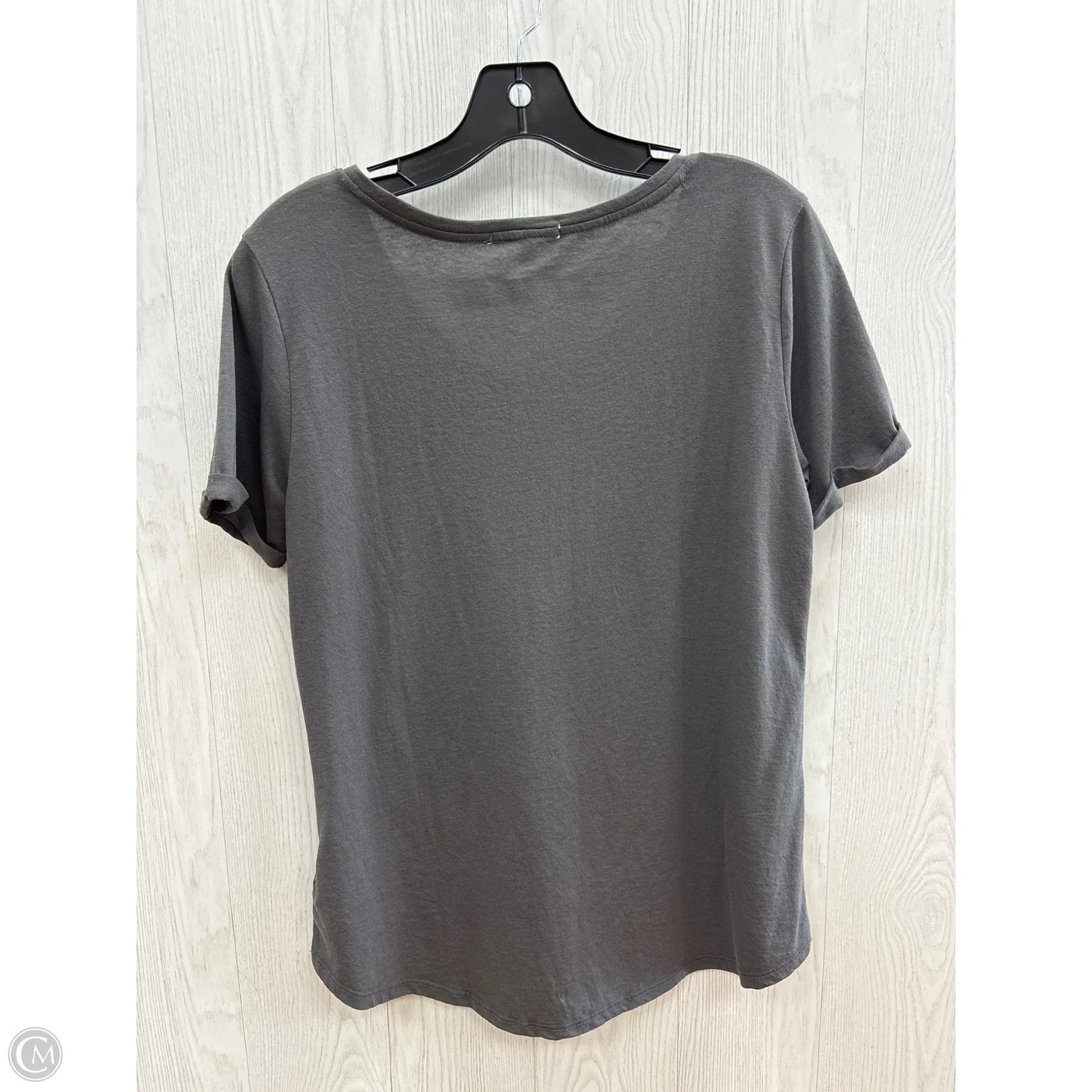 Top Short Sleeve By Maurices In Grey, Size: S