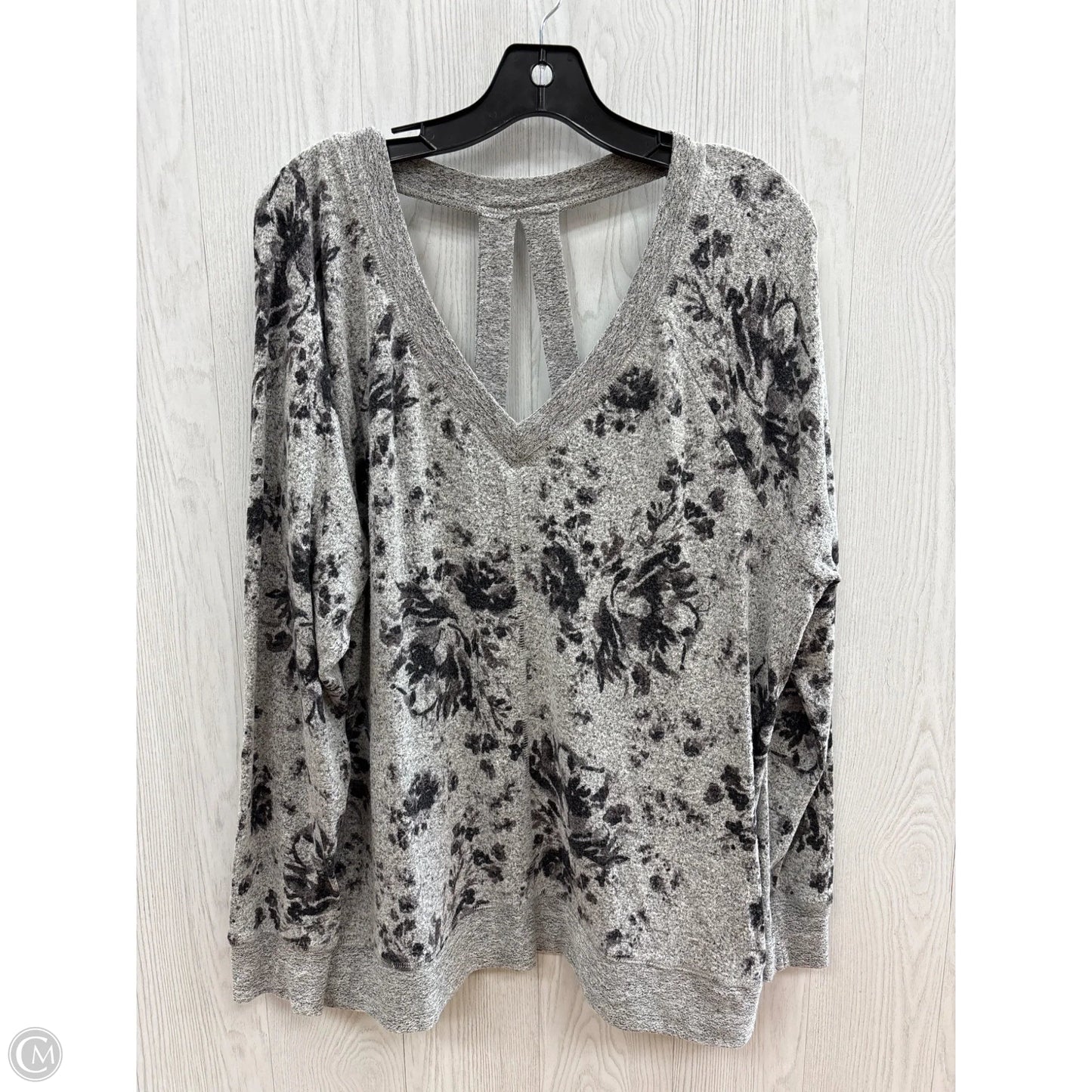 Top Long Sleeve By Maurices In Grey, Size: Xl