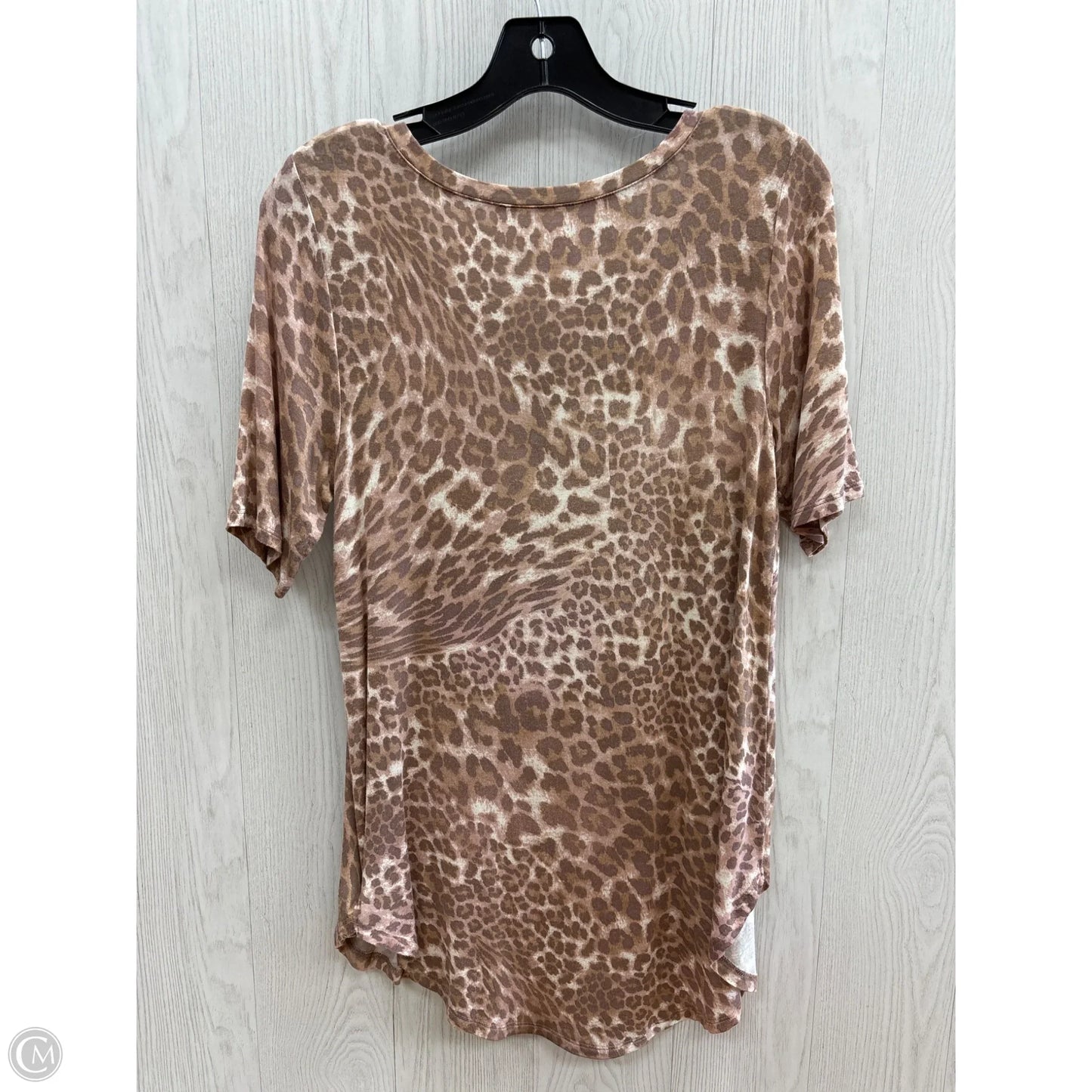 Top Short Sleeve By Maurices In Animal Print, Size: S