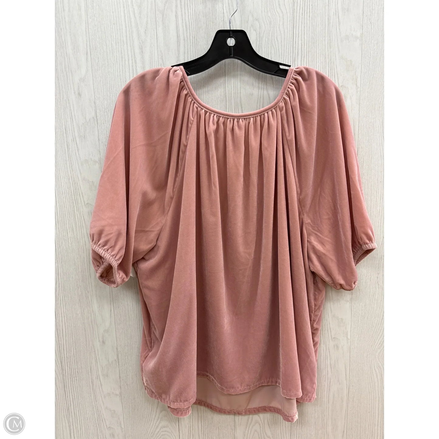 Top Short Sleeve By Old Navy In Blush, Size: 2x