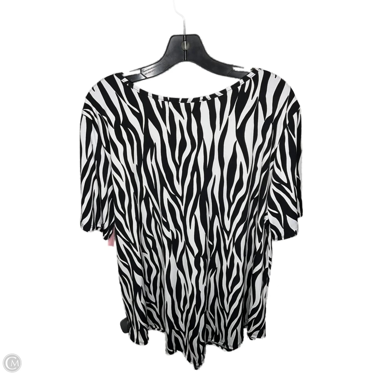 Top Short Sleeve By Clothes Mentor In Black & White, Size: 3x