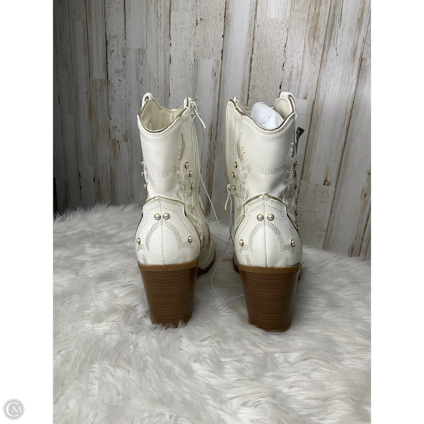 Boots Ankle Heels By Torrid In White, Size: 9.5