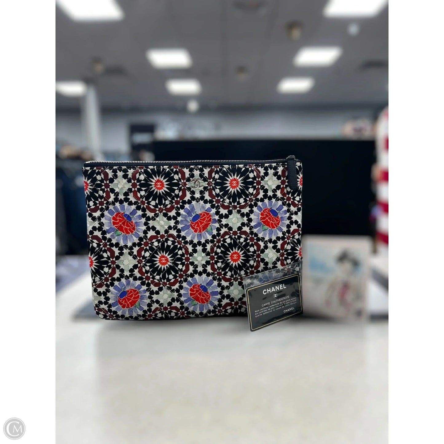 FLASH - 25% OFF Handbag Luxury Designer By Chanel, Size: Medium