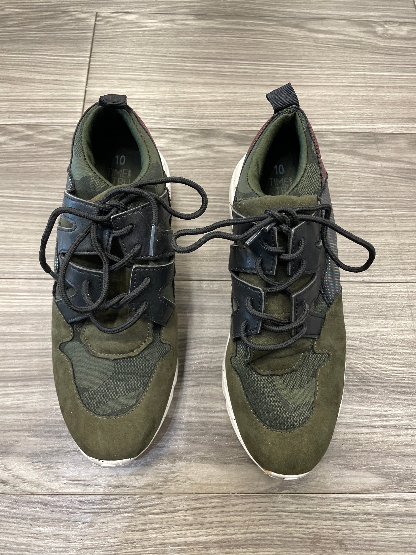 Shoes Athletic By Time And Tru Size: 10