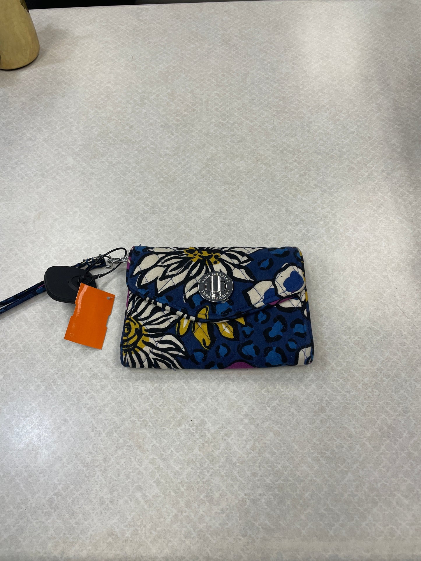 Wallet By Vera Bradley Size: Medium