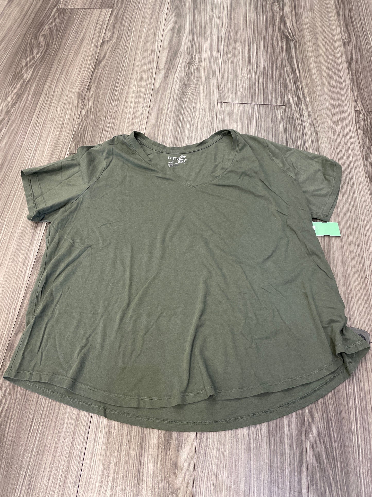 Top Short Sleeve By Terra & Sky Size: 2x