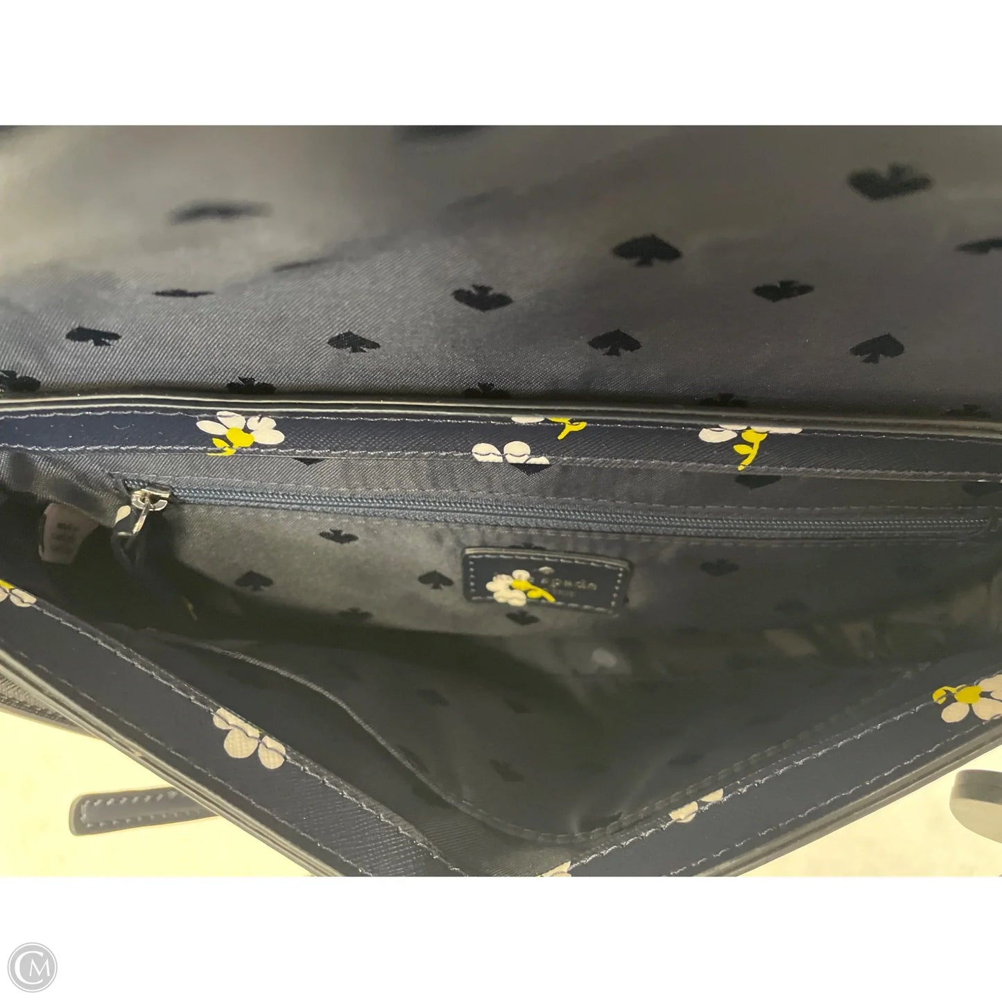 Crossbody Designer By Kate Spade, Size: Medium