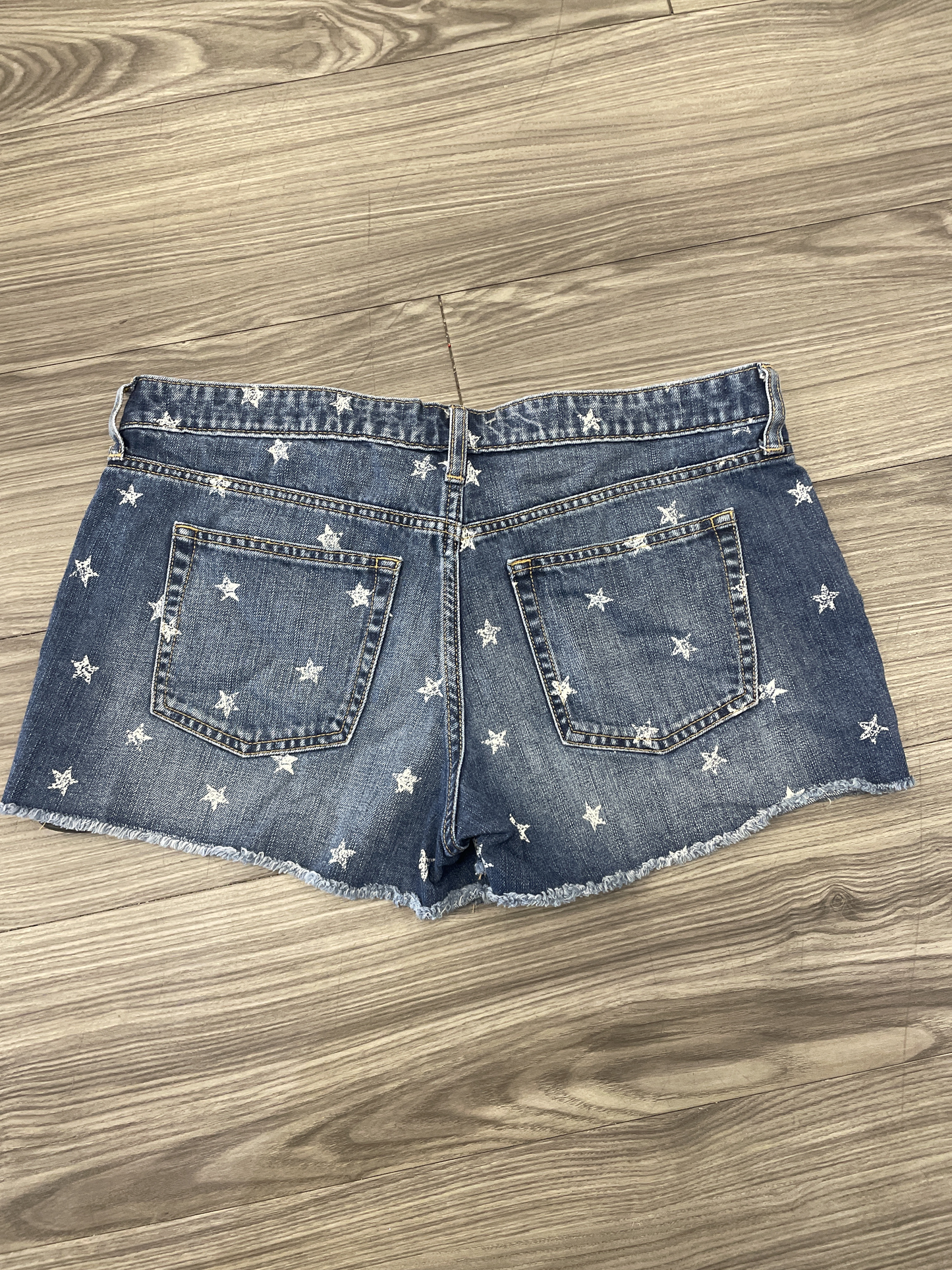 Shorts By Gap Size: 8