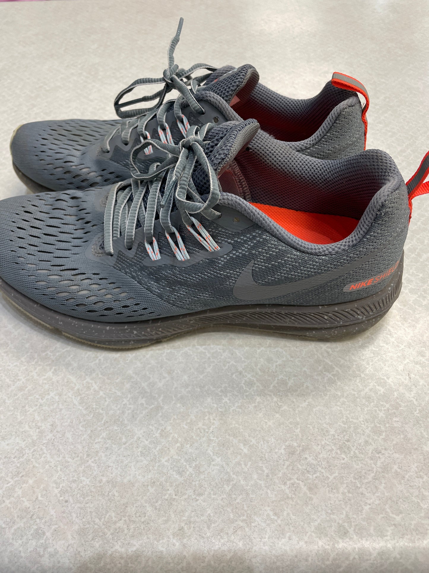 Shoes Athletic By Nike Size: 9