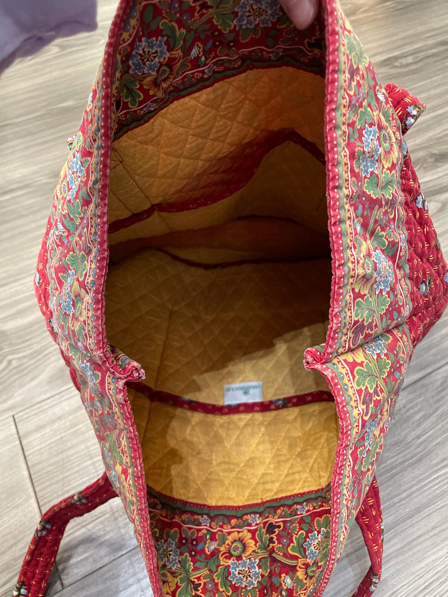 Handbag By Vera Bradley Size: Large