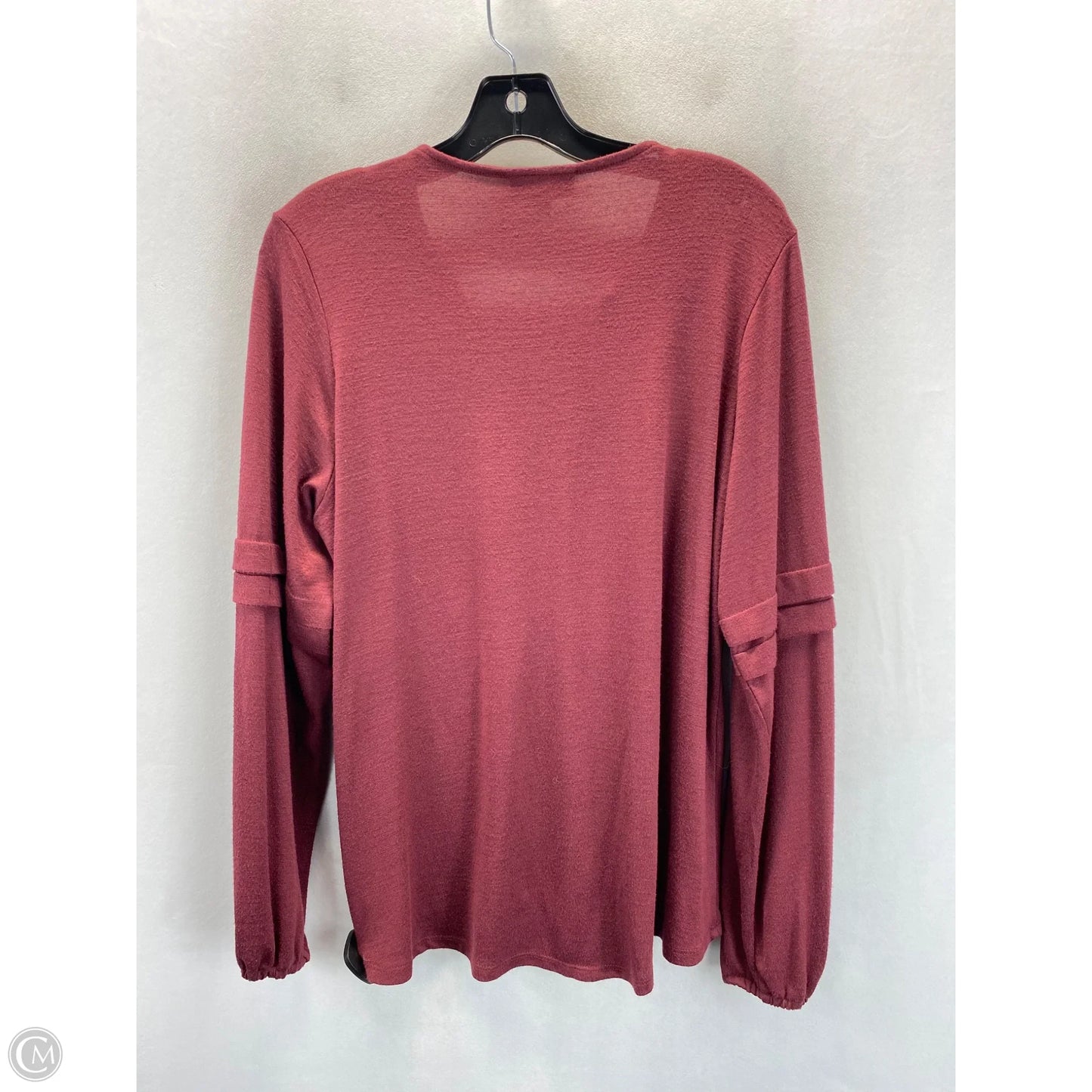 Top Long Sleeve By Bobeau In Maroon, Size: M