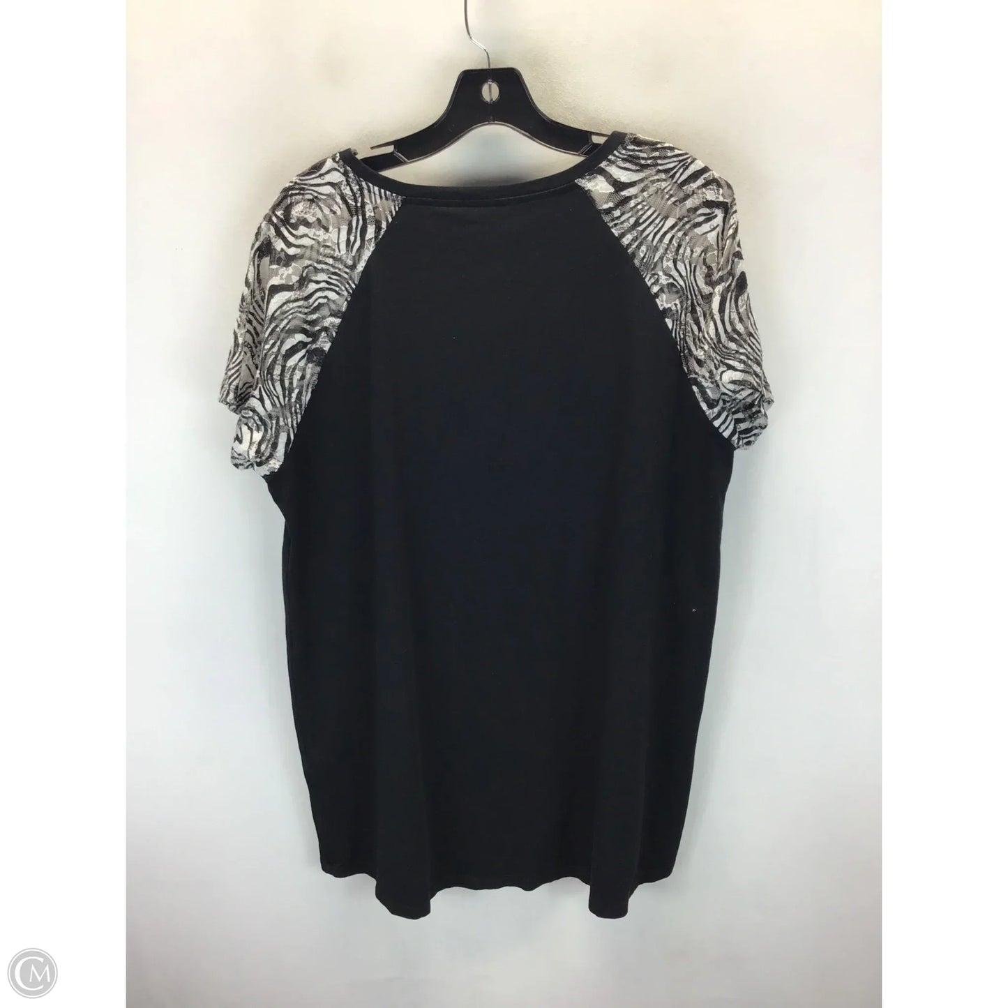 Top Short Sleeve By Chicos In Black & White, Size: L