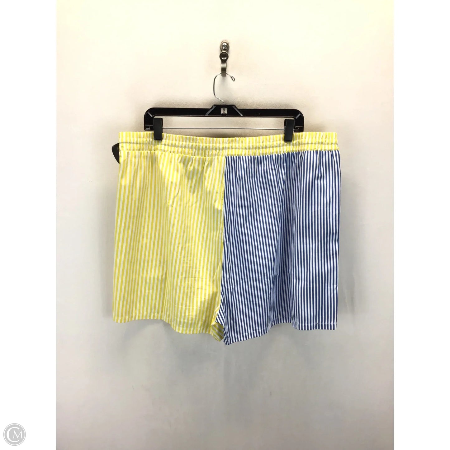 Shorts By Clothes Mentor In Blue & Yellow, Size: 22